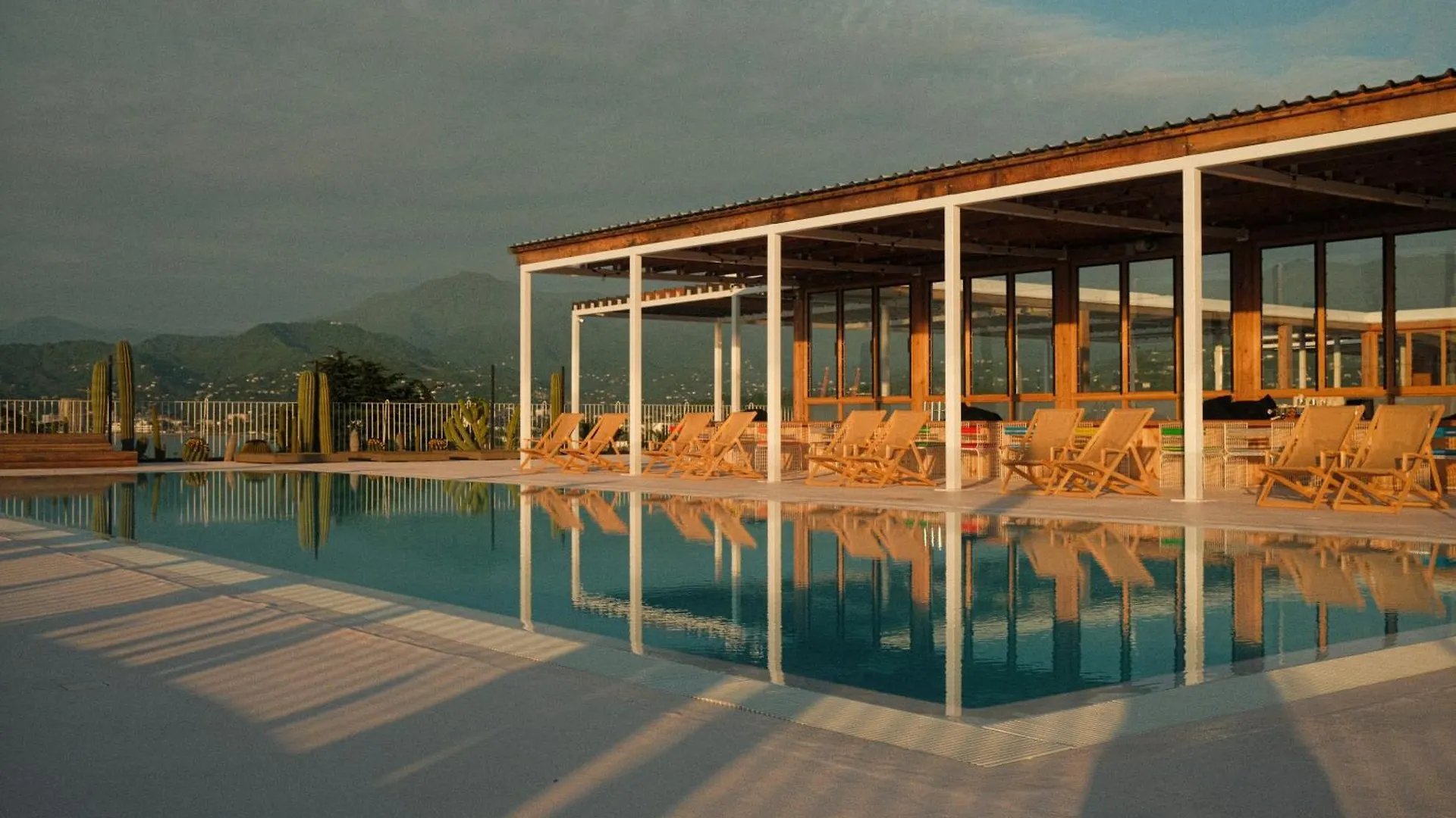 Rooms Hotel Batumi 5*,