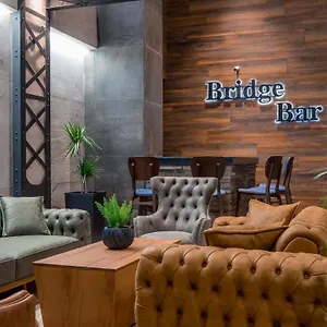 Bridge Otel